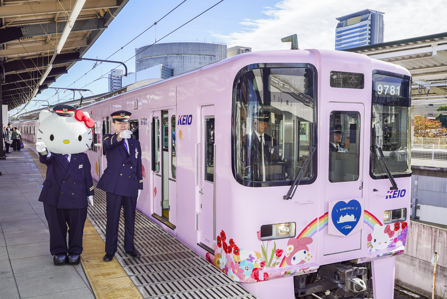 Pretty In Pink Tokyos Hello Kitty Train Is Pulling In The Station