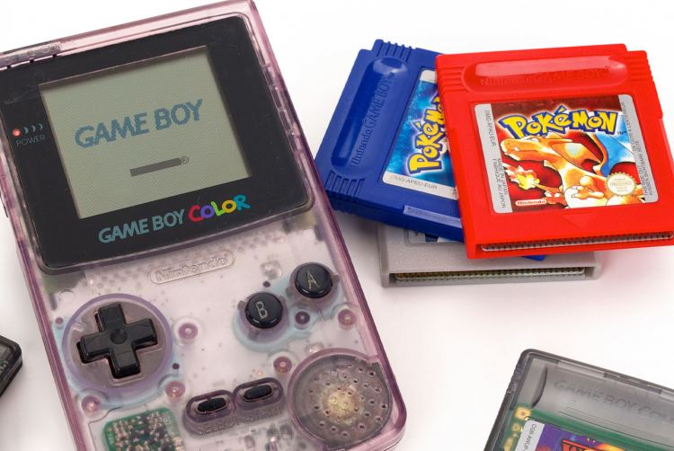 Pokemon Red, Game Boy, Enhanced, all 151 Original Pokemon Living