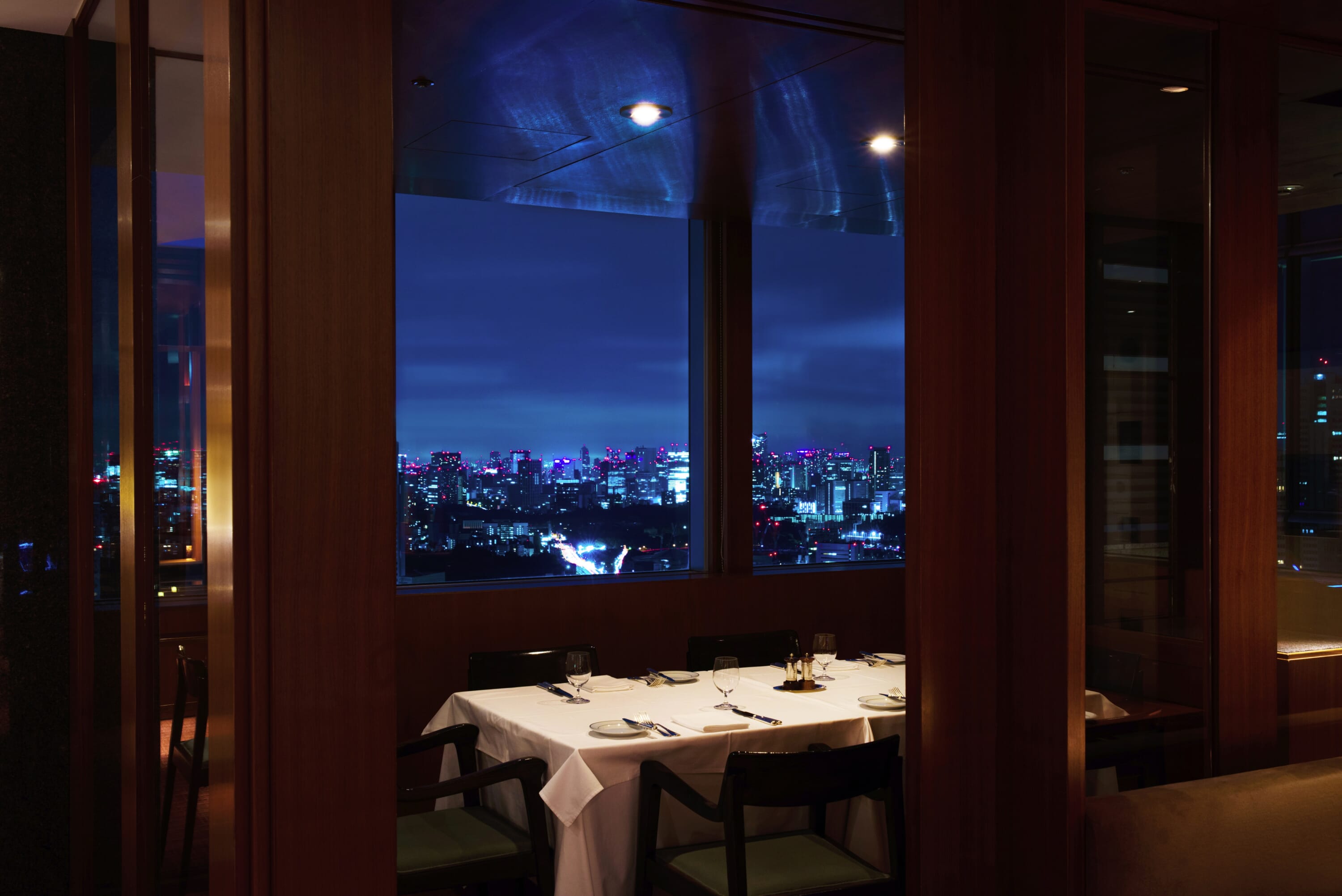 Valentine's Day Special Dinner at Girandole, Park Hyatt Tokyo 2024