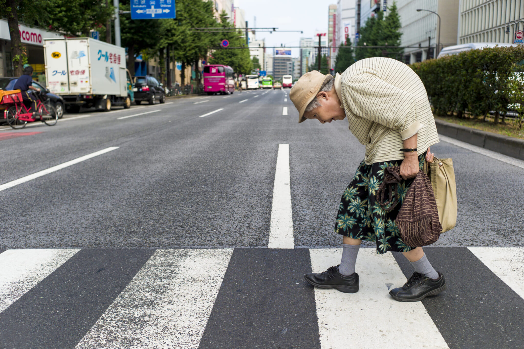 tokyo street photography lee chapman