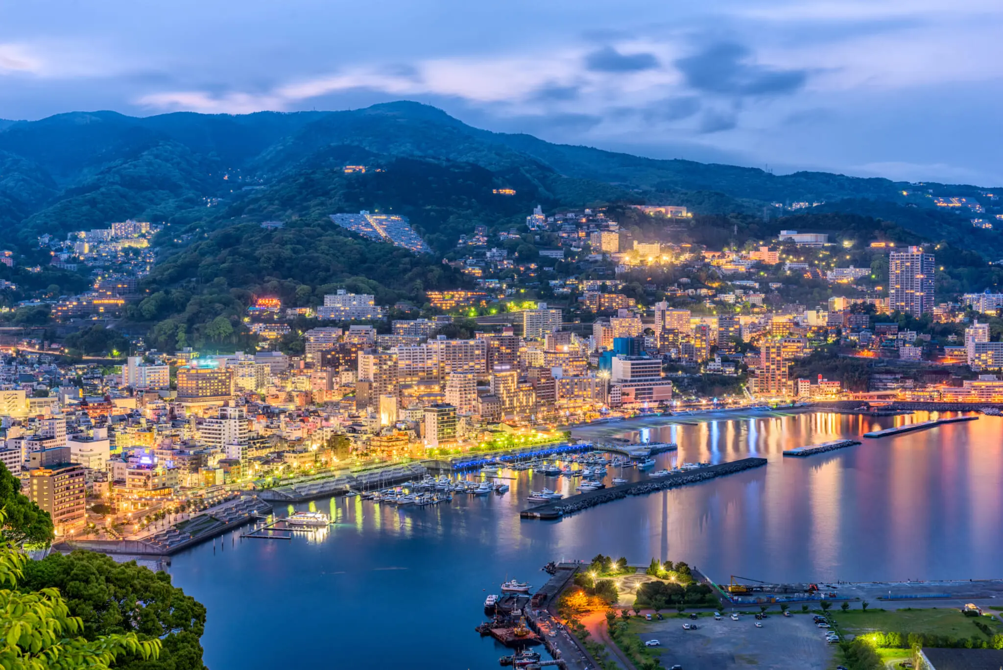 Atami, an alternative guide to kamakura