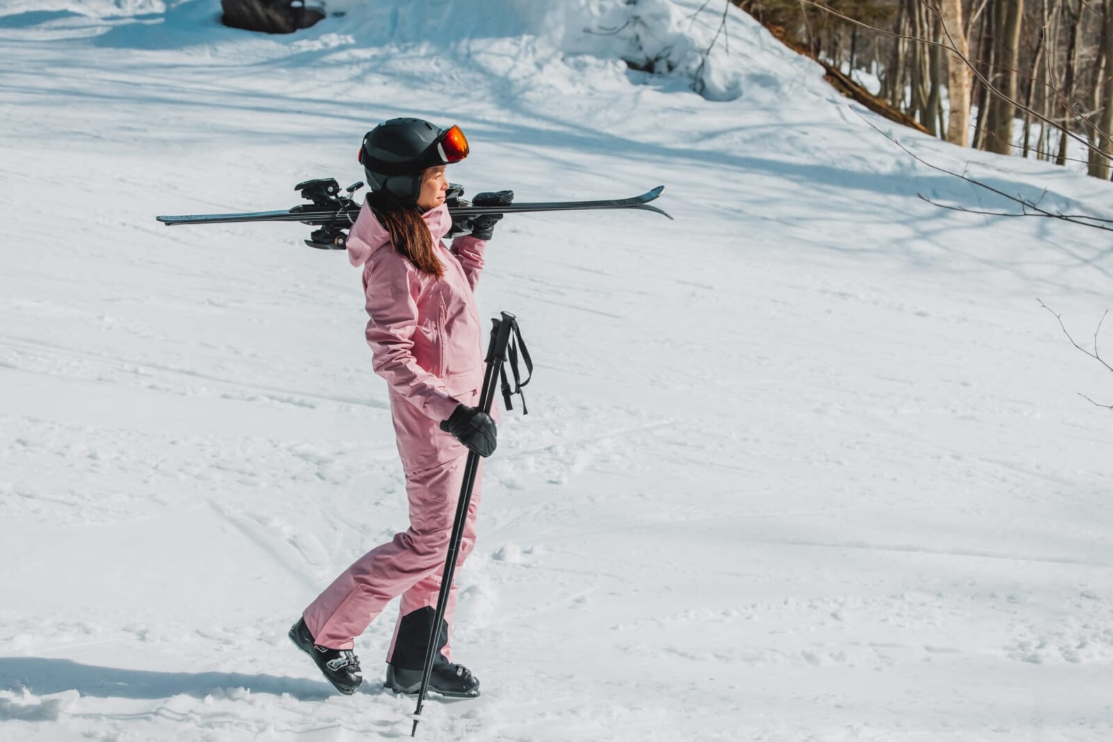 skiing in japan