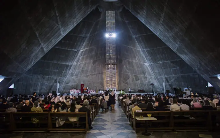 st mary's cathedral tokyo weekender
